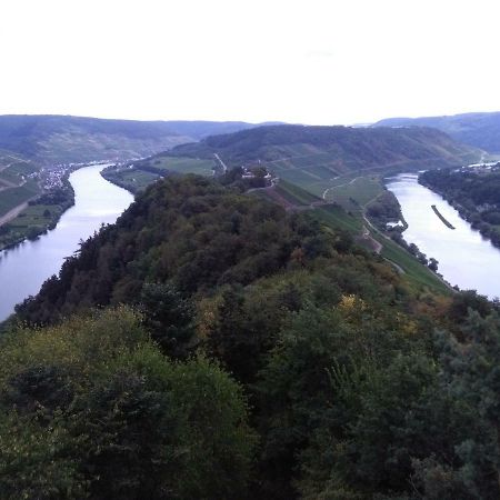 Ferienwohnungen Gibbert Pünderich Exterior foto